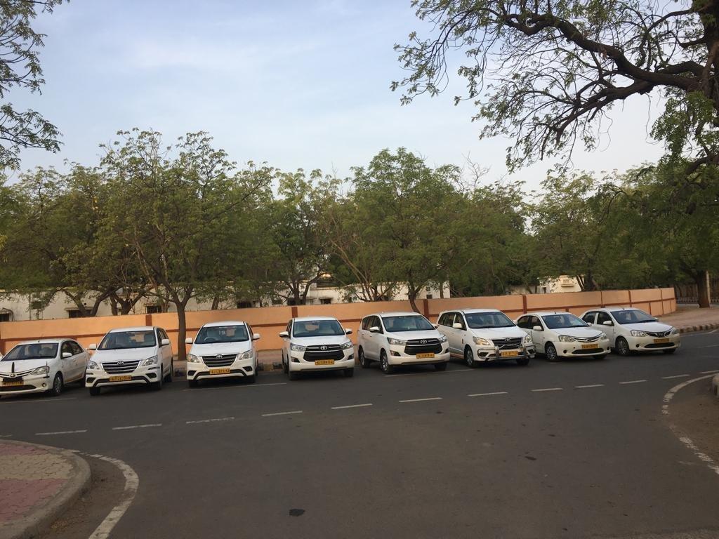 About Yashraj Travels